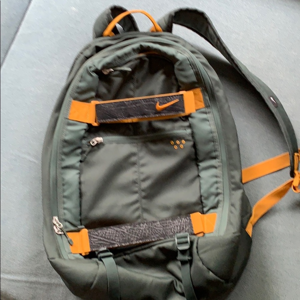 Nike skateboard backpack